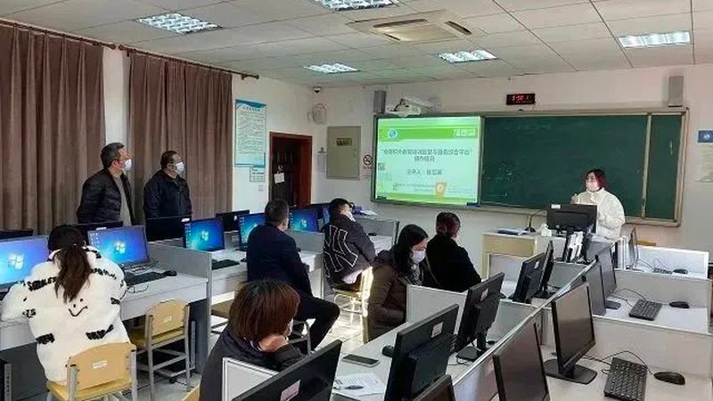 线上心理咨询师培训，零基础入门该如何选择？**